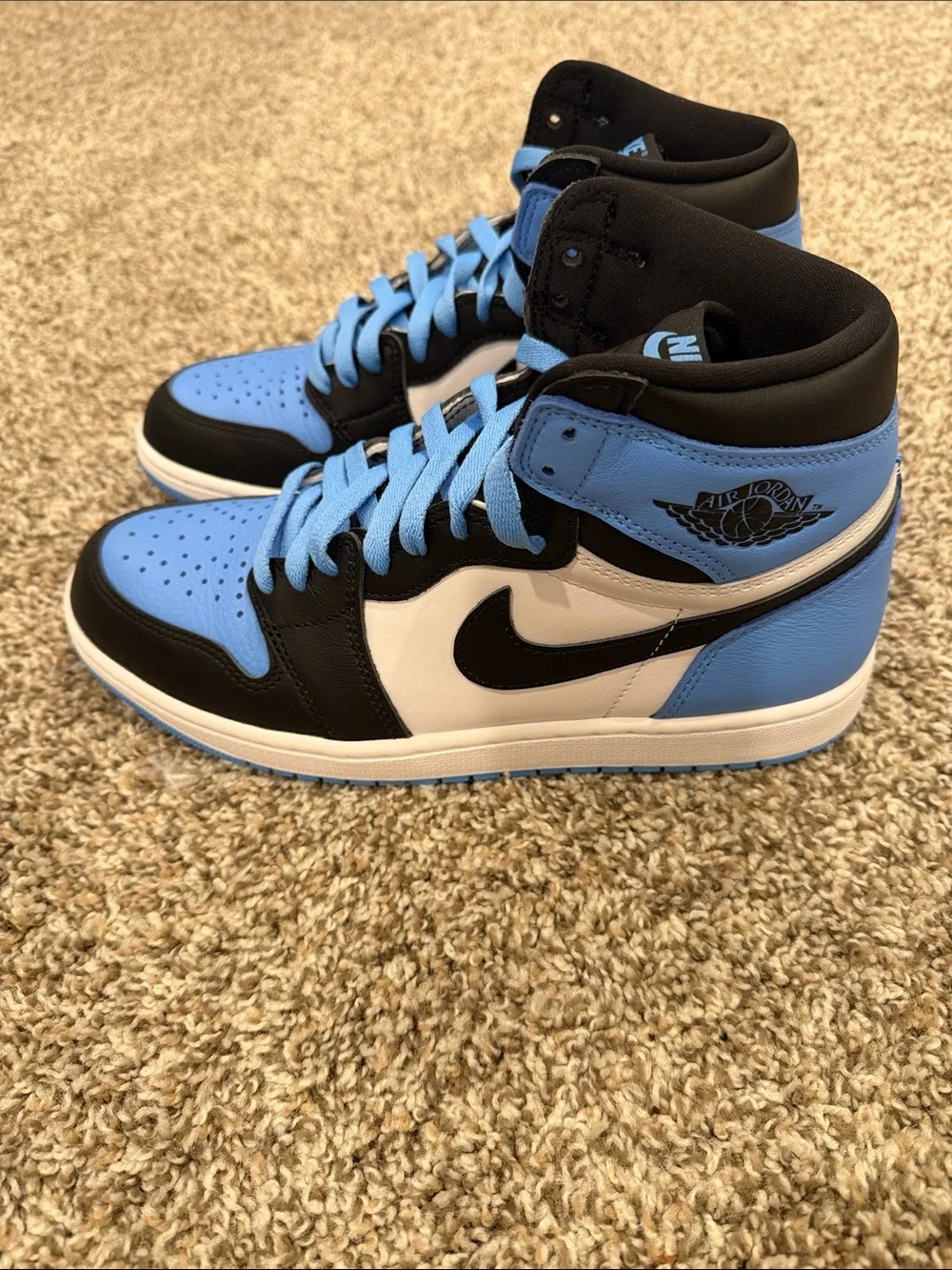 Jordan 1 UNC